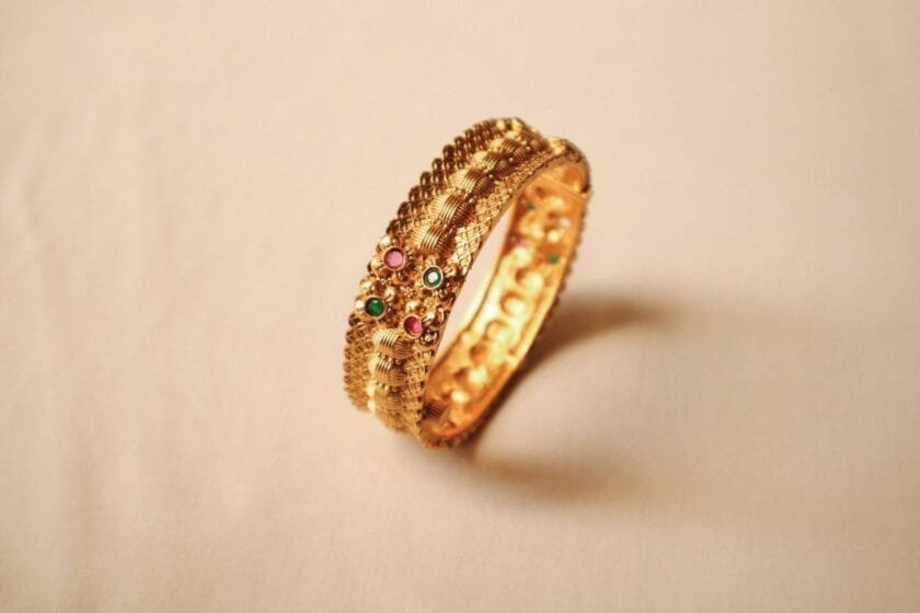 21 gold-plated bangle
