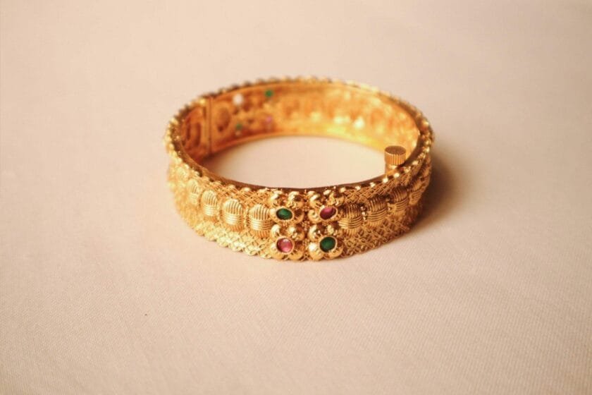 21 gold-plated bangle - Image 2