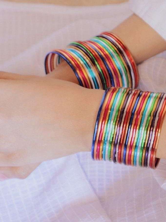 Multicolor metal Bangles