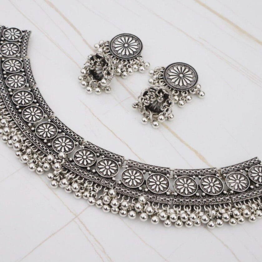 Afghani Silver choker with Jhumkay - Image 3