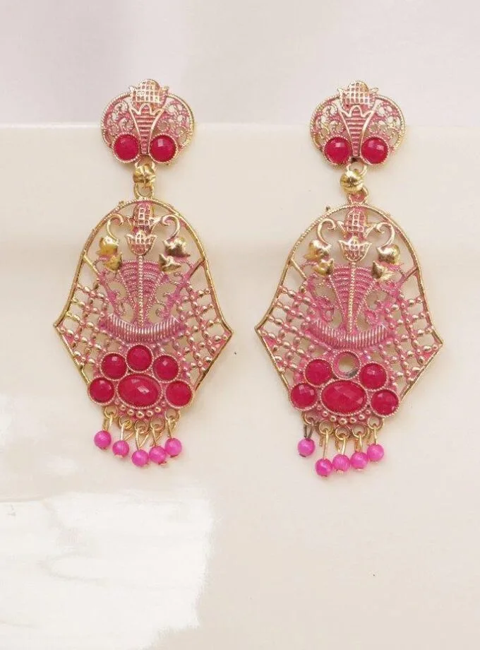 Antique earrings Pink