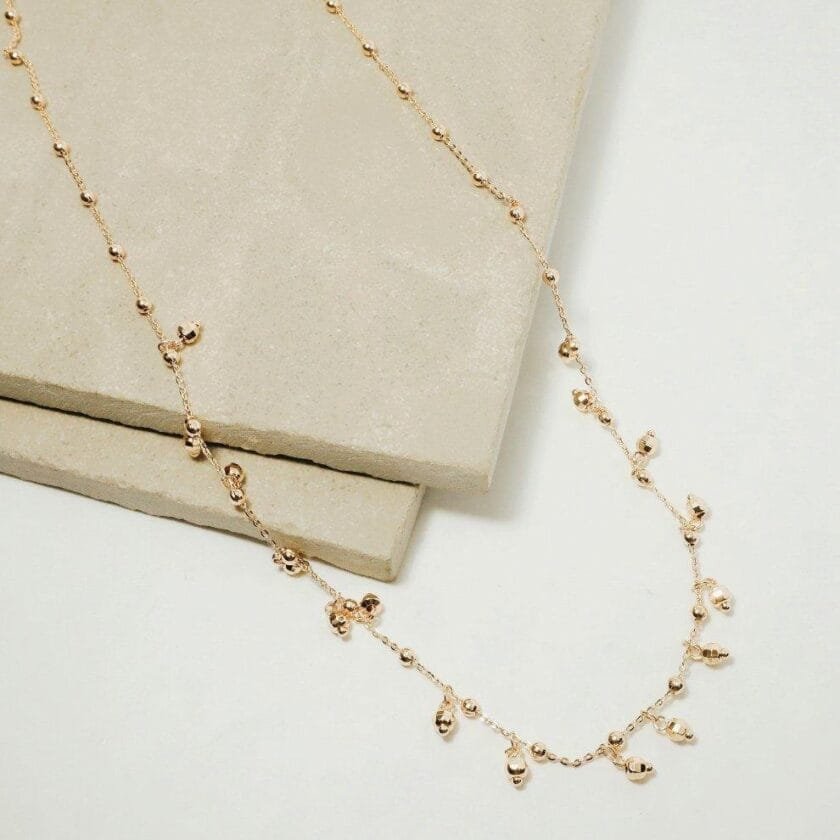 spheres chain necklace