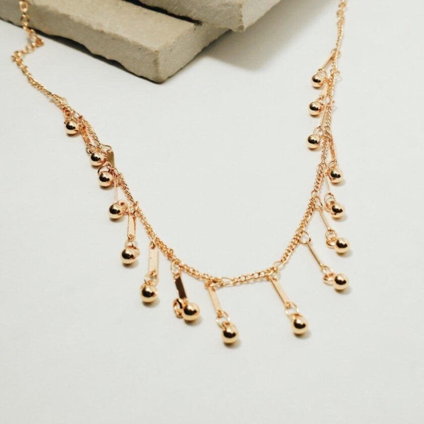 Dots chain necklace