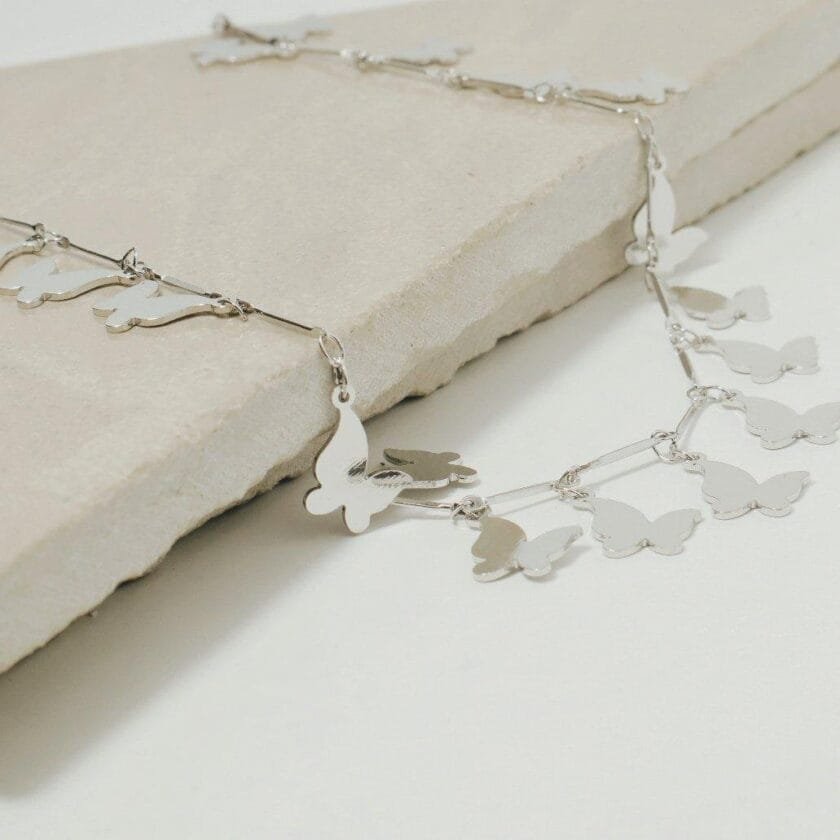 Papillon necklace silver