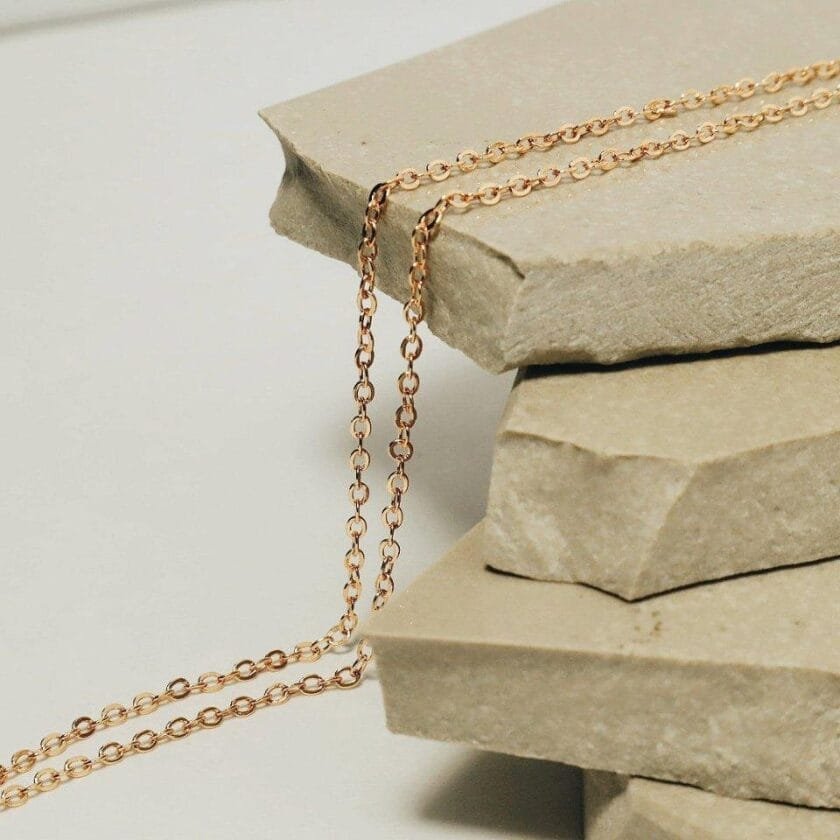 Curb chain golden