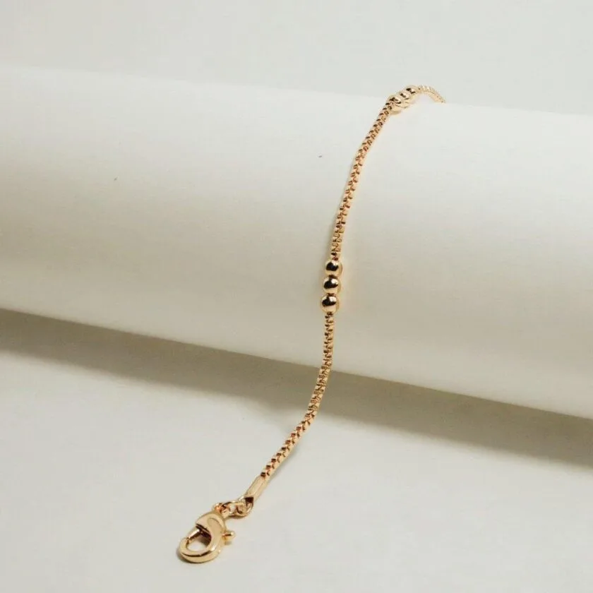 triple gleam beaded gold bracelet - Image 2