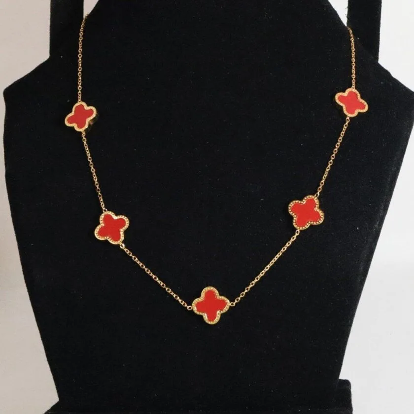 Cloverleaf Necklace goldplated red