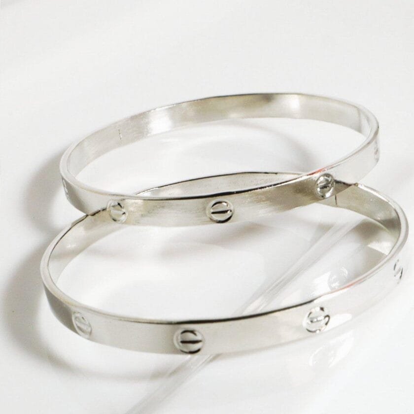 Silver solid bangle
