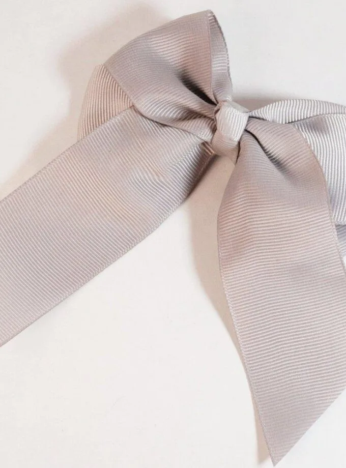 Grey bow hair clip