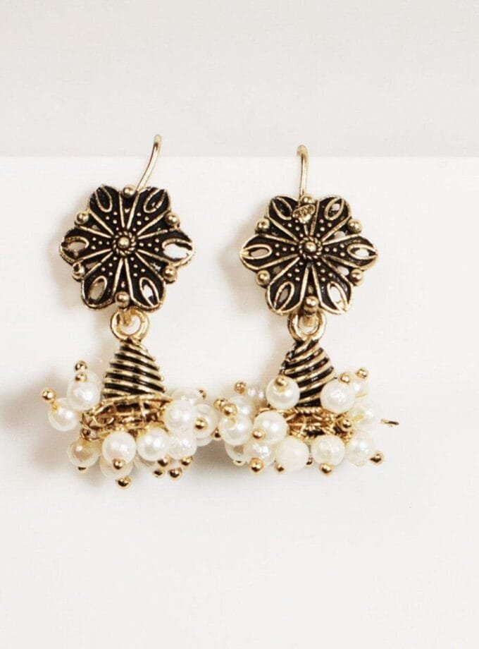 Gul jhumki pearls