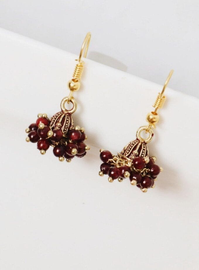 Gulbano Jhumki maroon