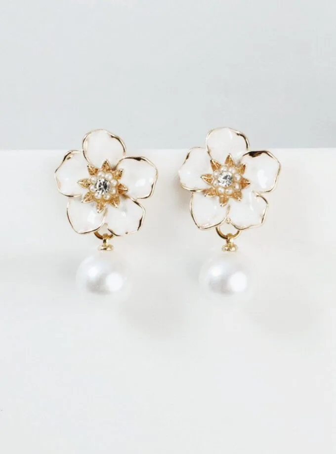 Blossom pearl drops white