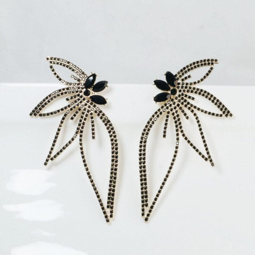 Crystal flower drop earrings black