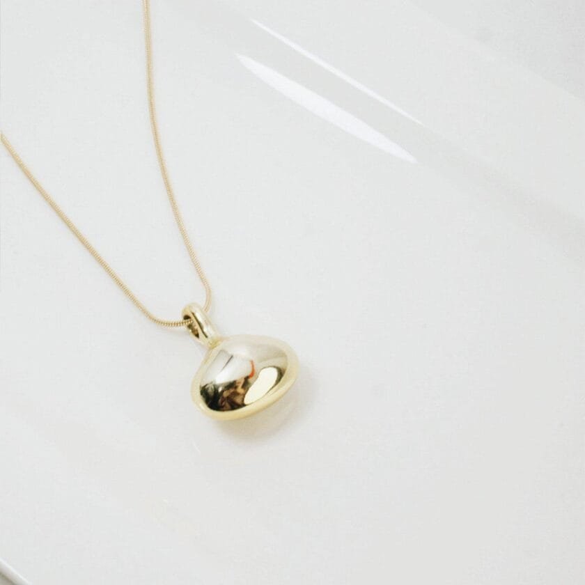 pot pendant chain light golden
