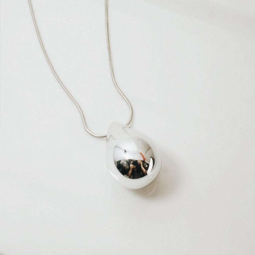 teardrop pendant chain silver
