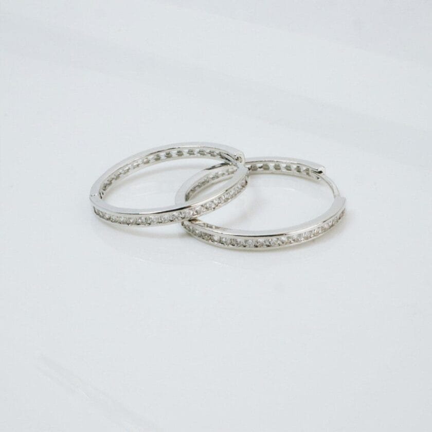 Minimal silver hoops