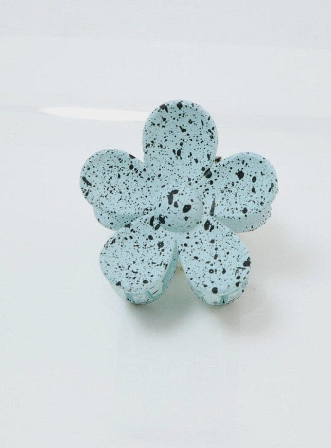 Korean flower hair claw matt