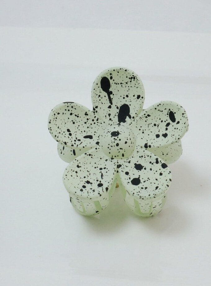 Korean flower hair claw matt