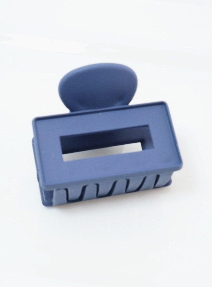 Korean geometric hair claw matt