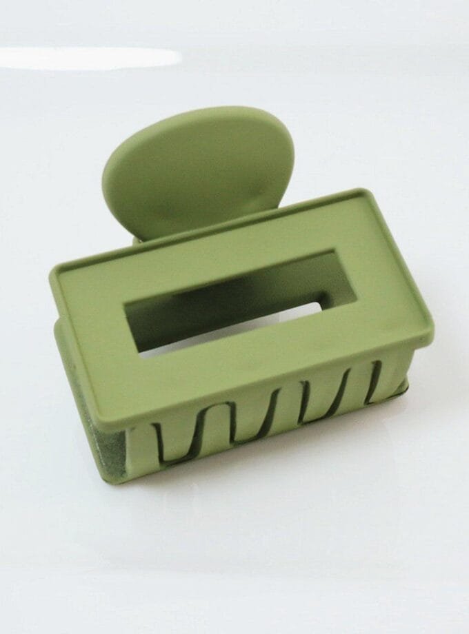 Korean geometric hair claw matt