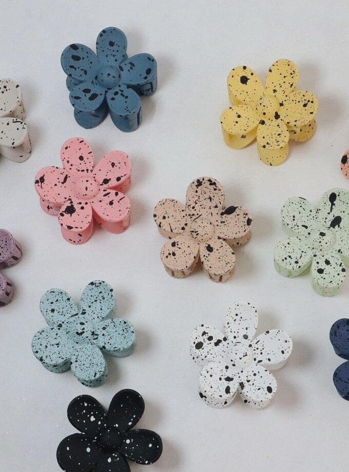 Korean flower hair claw matt