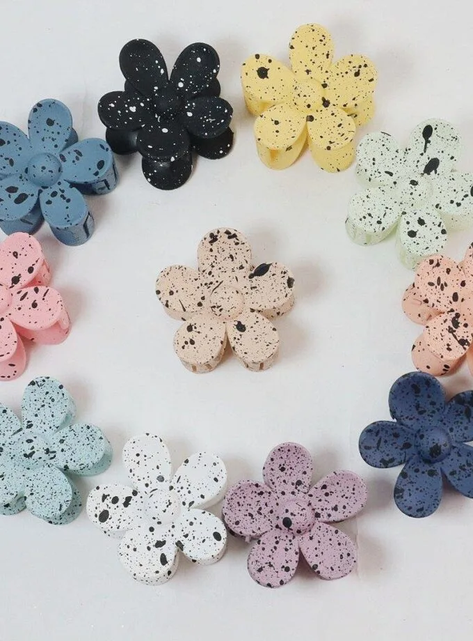 Korean flower hair claw matt