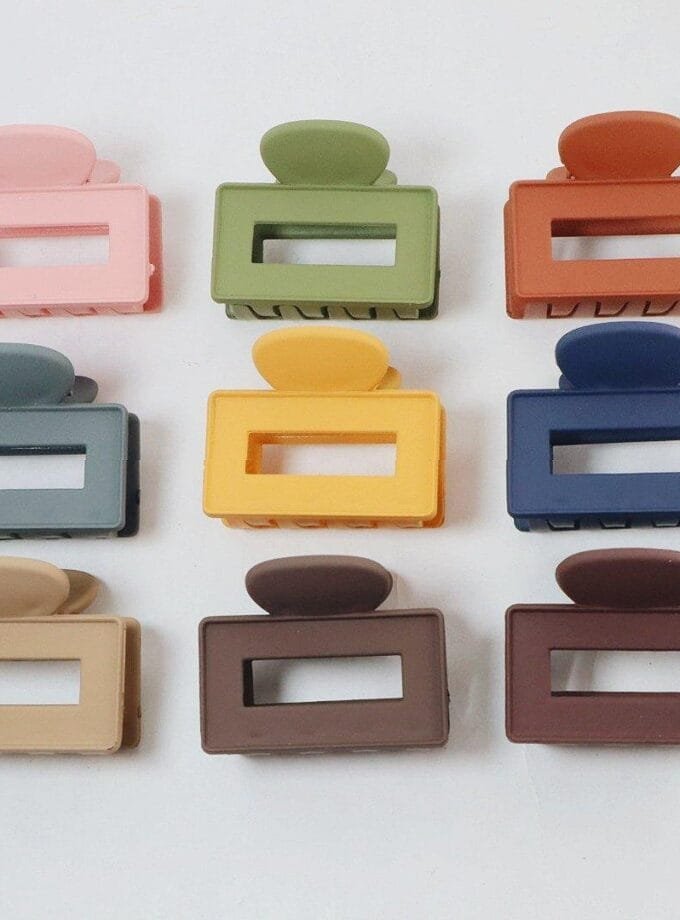 Korean geometric hair claw matt