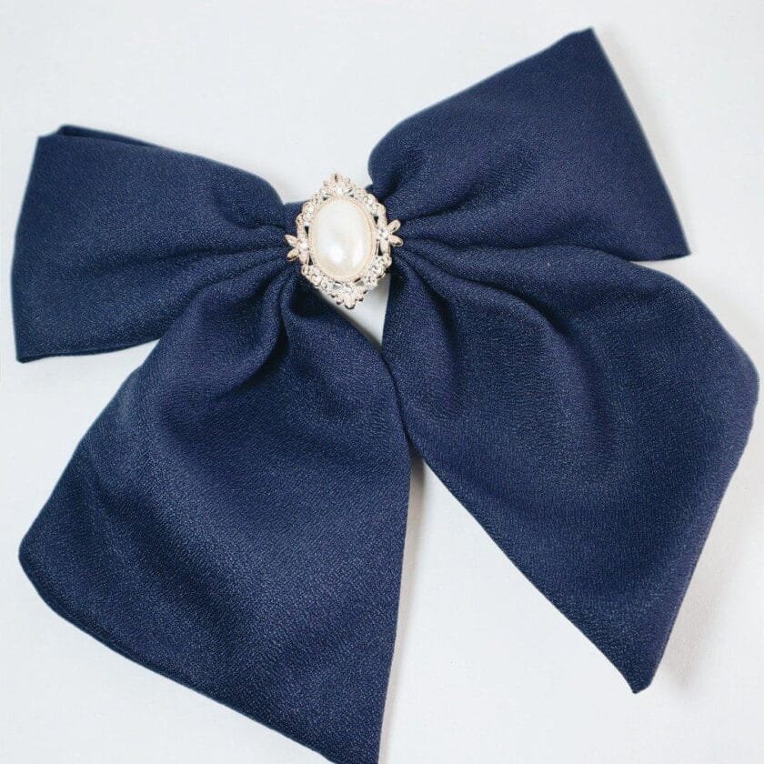 Bow clip pearl stone navy blue