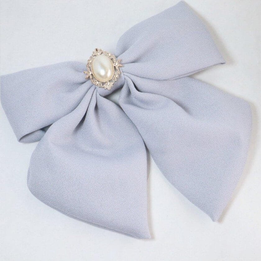 Bow clip pearl stone gray