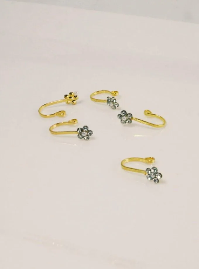 Flower fake nose pin