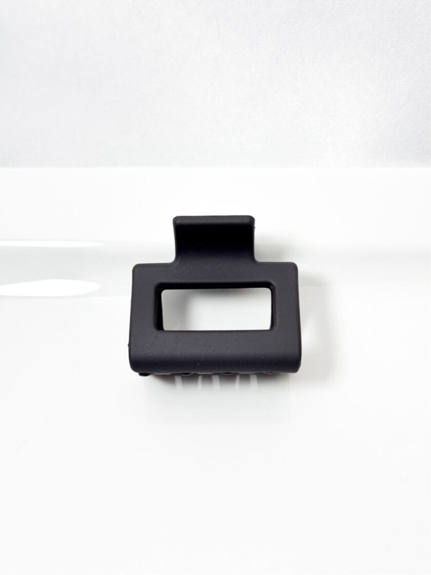 Korean square matte hair clip - Image 2