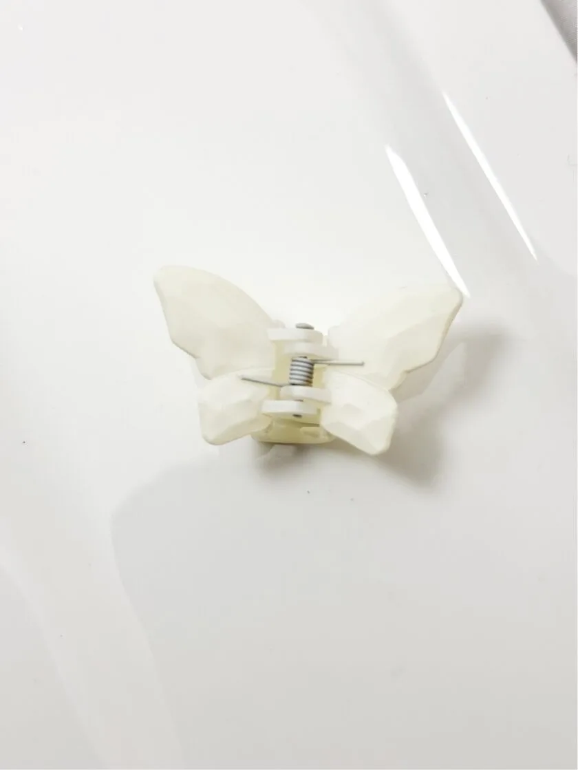 Korean butterfly matte hair clip small - Image 7