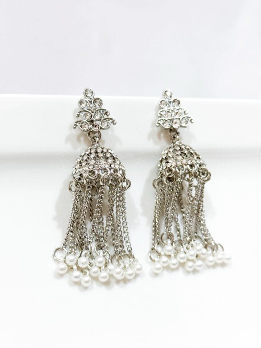 Silver long tassel earrings - Image 3