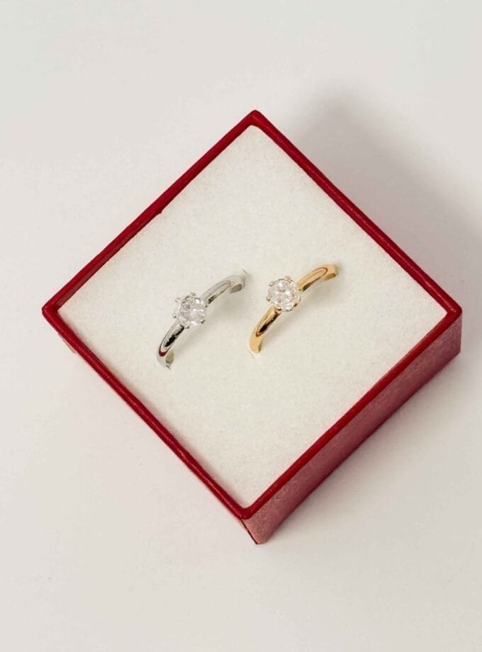 Moissanite ring adjustable golden