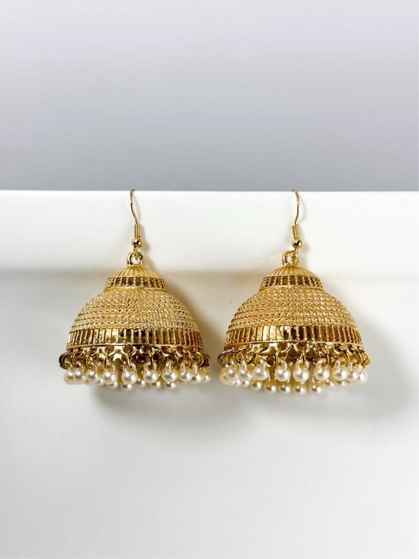 Gumbad jhumka golden