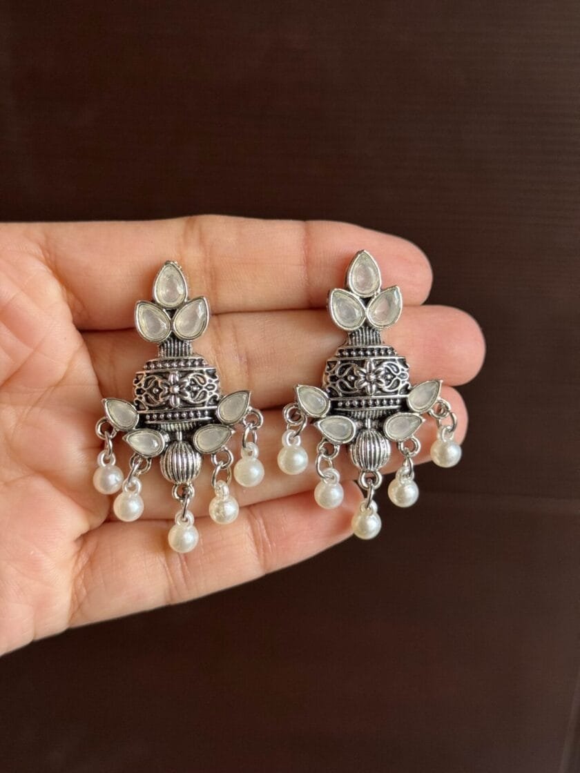 Zareen jhumkay - Image 2