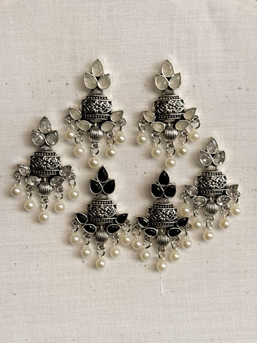 Zareen jhumkay