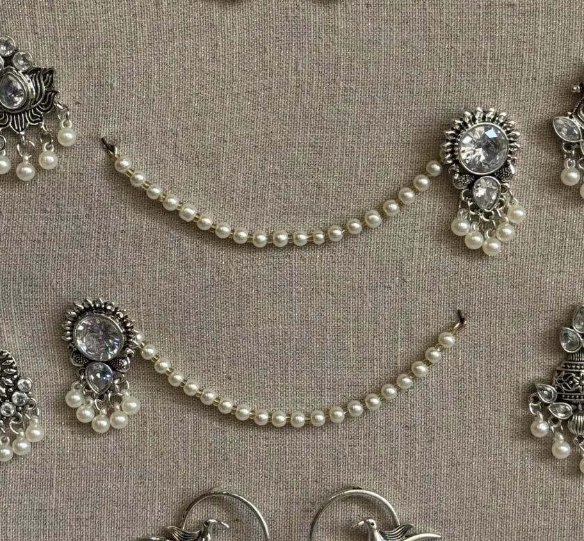 Gulbadan jhumki with pearl sahara