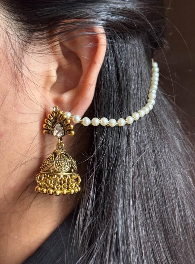 Dilras jhumki with pearl sahara