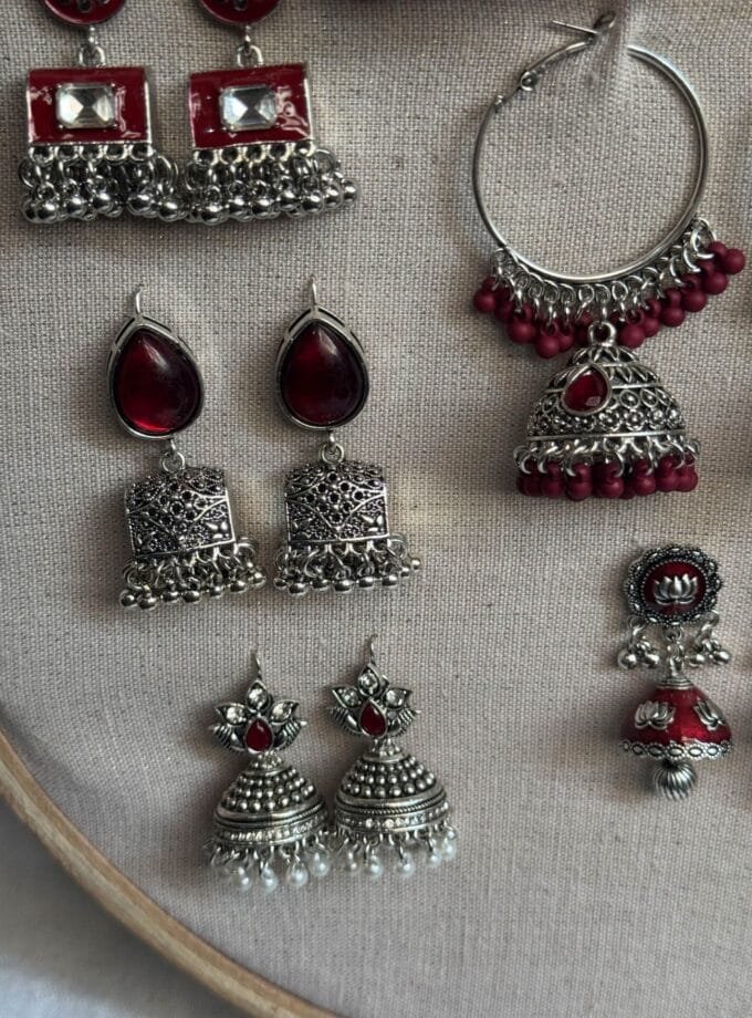 Maroon jhumki frame