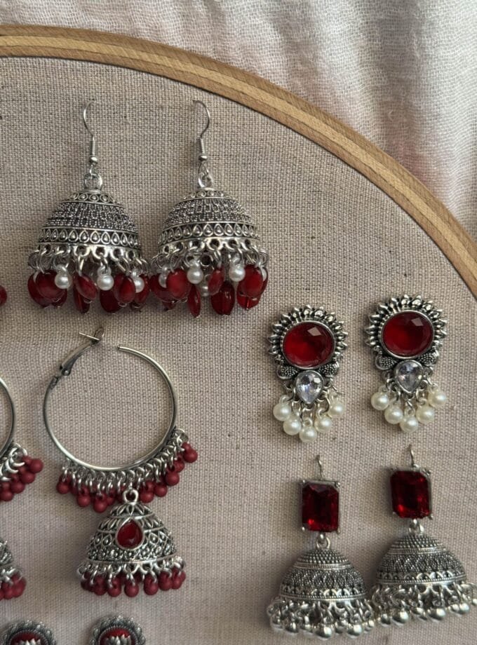 Maroon jhumki frame
