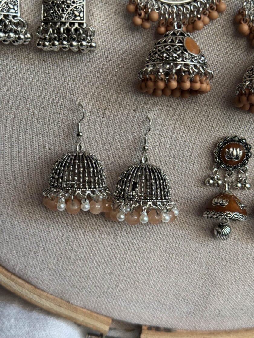 Beige jhumki - Image 6