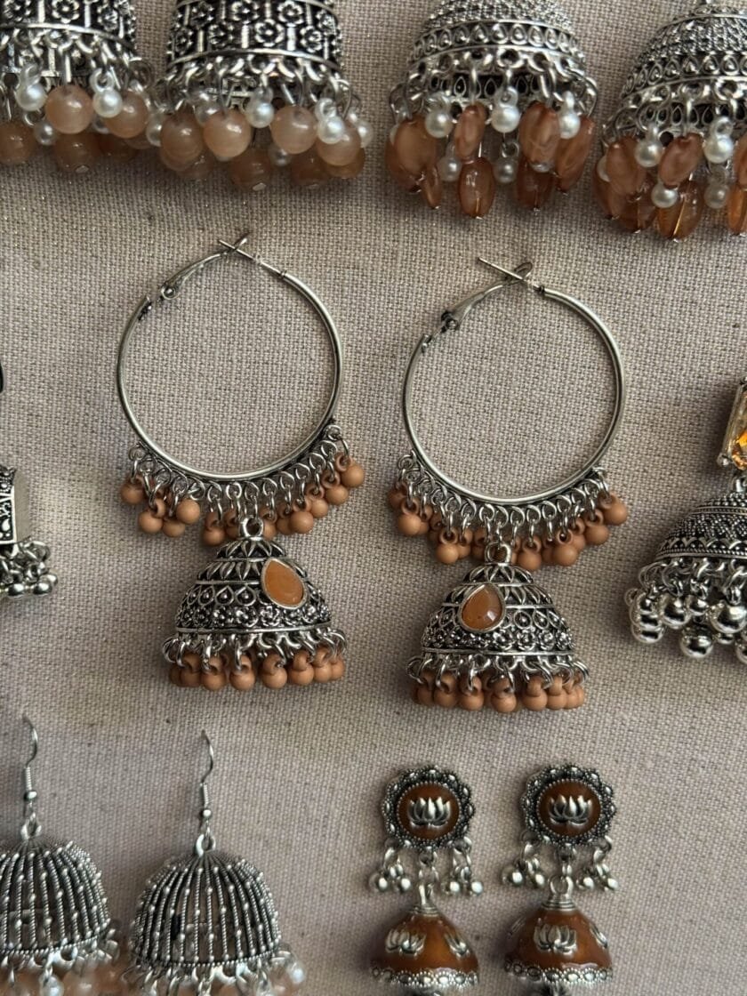 Beige jhumki - Image 2