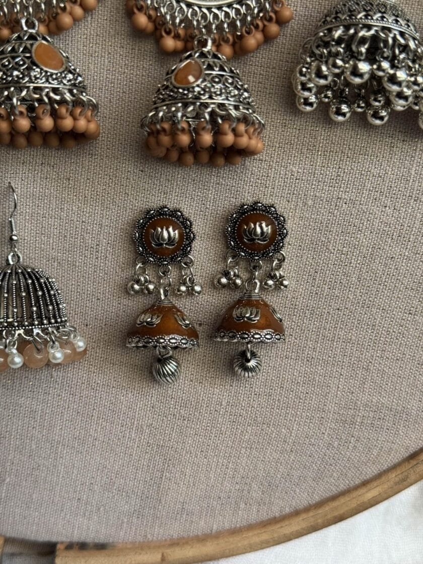 Beige jhumki - Image 3