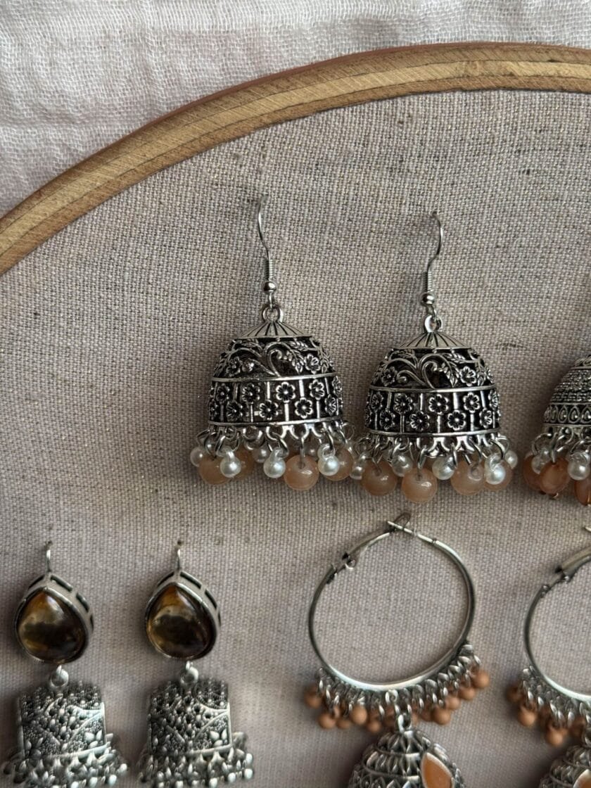 Beige jhumki - Image 7