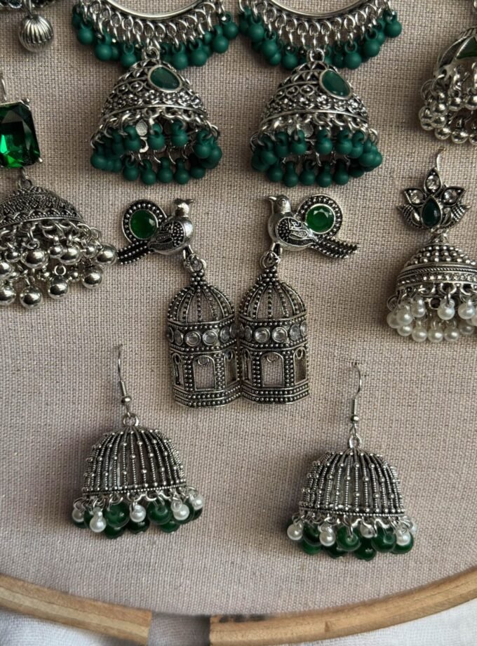 Green jhumki frame