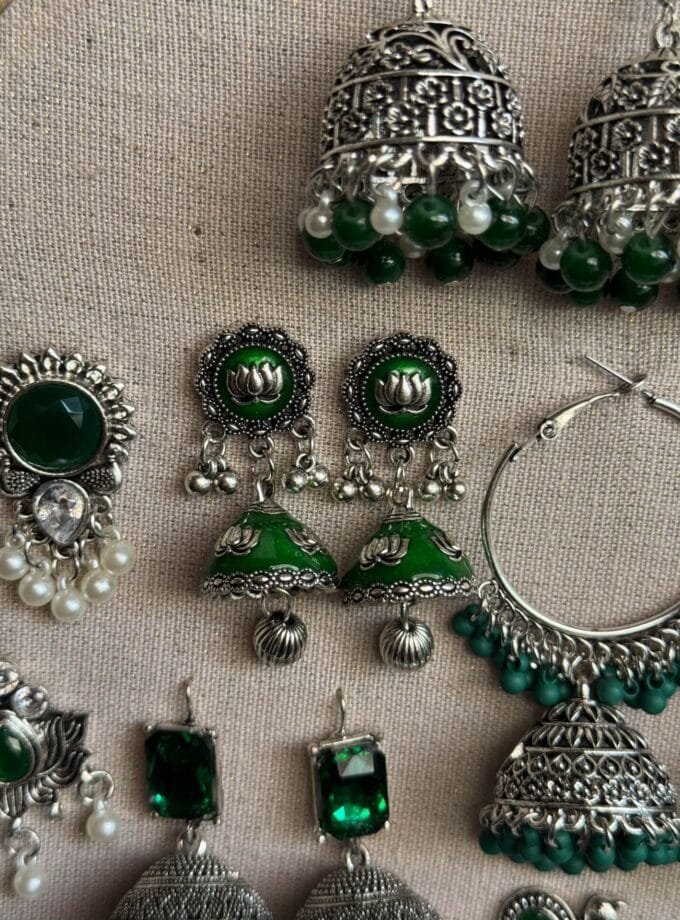 Green jhumki frame