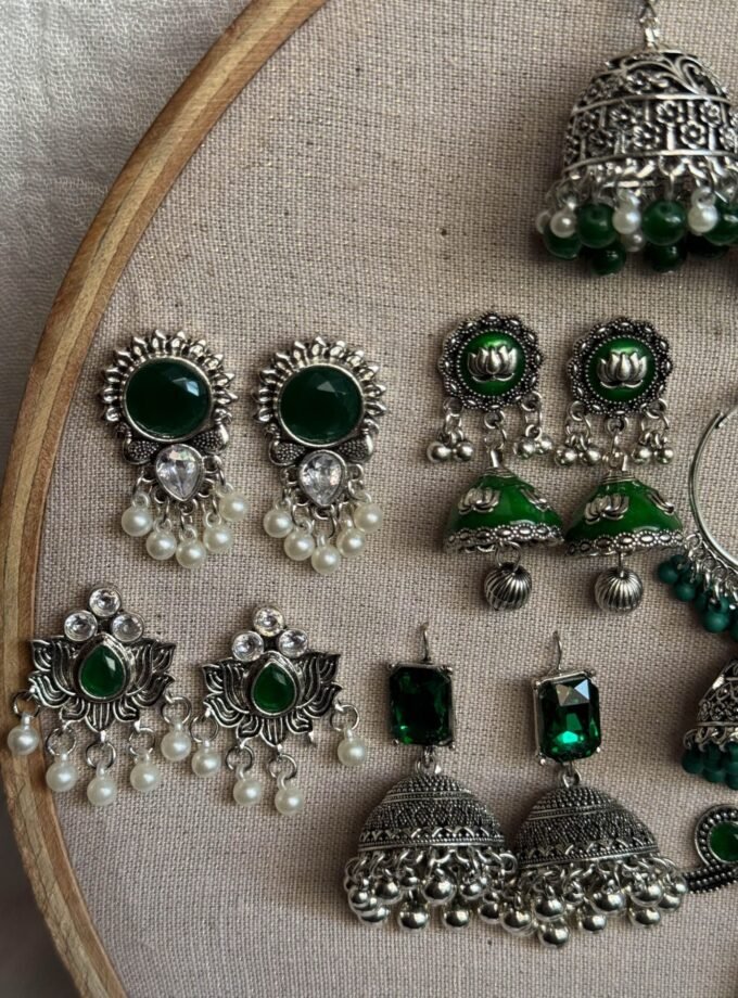 Green jhumki frame