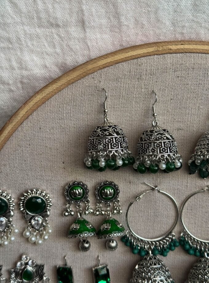 Green jhumki frame