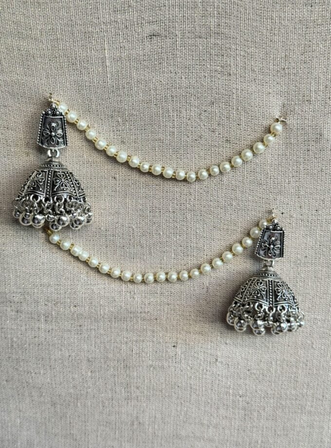 Naqsh-e-nazakat jhumka silver with pearl sahara